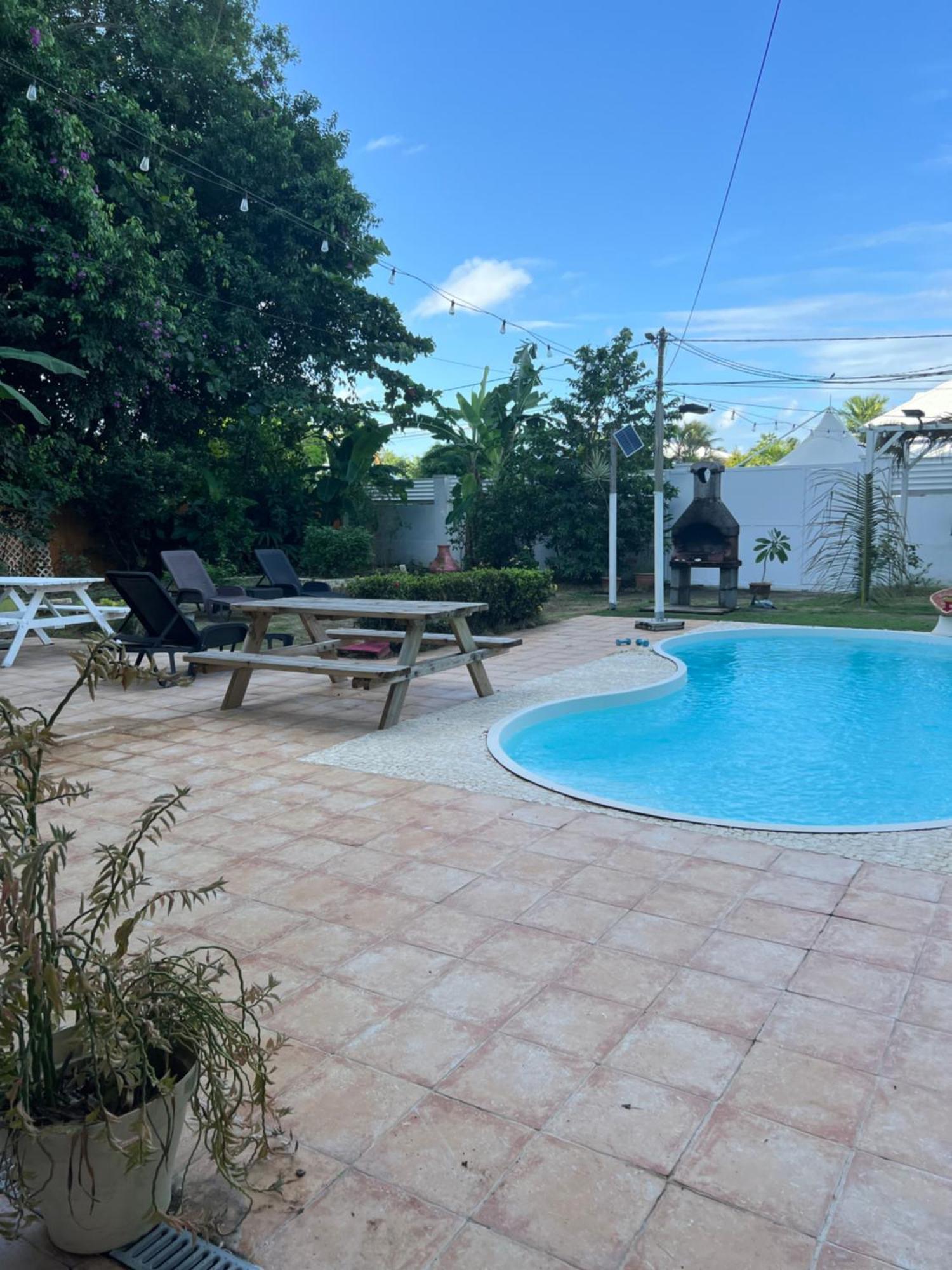 Location Tropical Leilighet Sainte-Anne  Eksteriør bilde